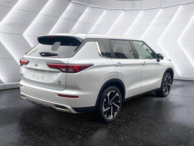 new 2024 Mitsubishi Outlander car, priced at $38,030