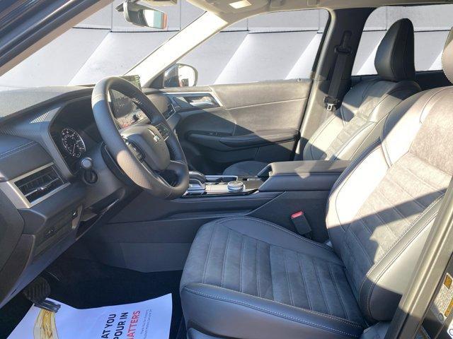 new 2025 Mitsubishi Outlander car, priced at $37,340