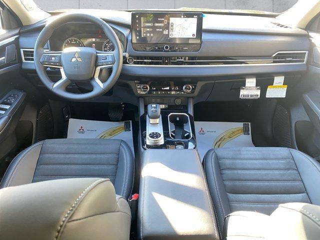new 2025 Mitsubishi Outlander car, priced at $37,340