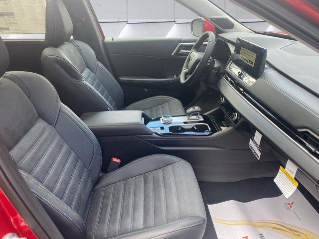 new 2025 Mitsubishi Outlander car, priced at $41,310