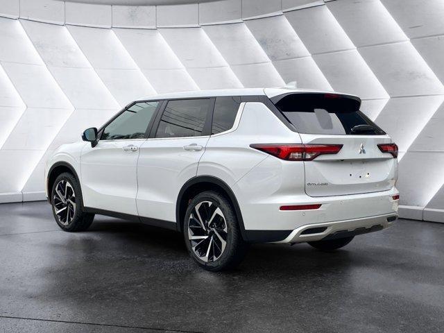 new 2024 Mitsubishi Outlander car, priced at $38,665