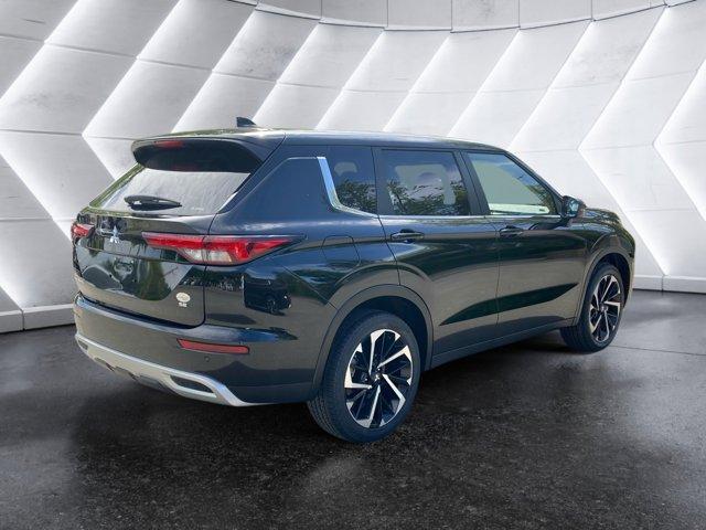 new 2024 Mitsubishi Outlander car, priced at $35,070