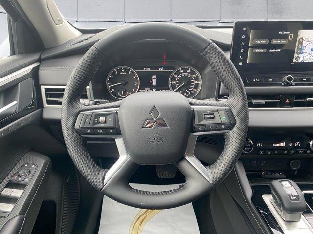 new 2025 Mitsubishi Outlander car, priced at $38,800