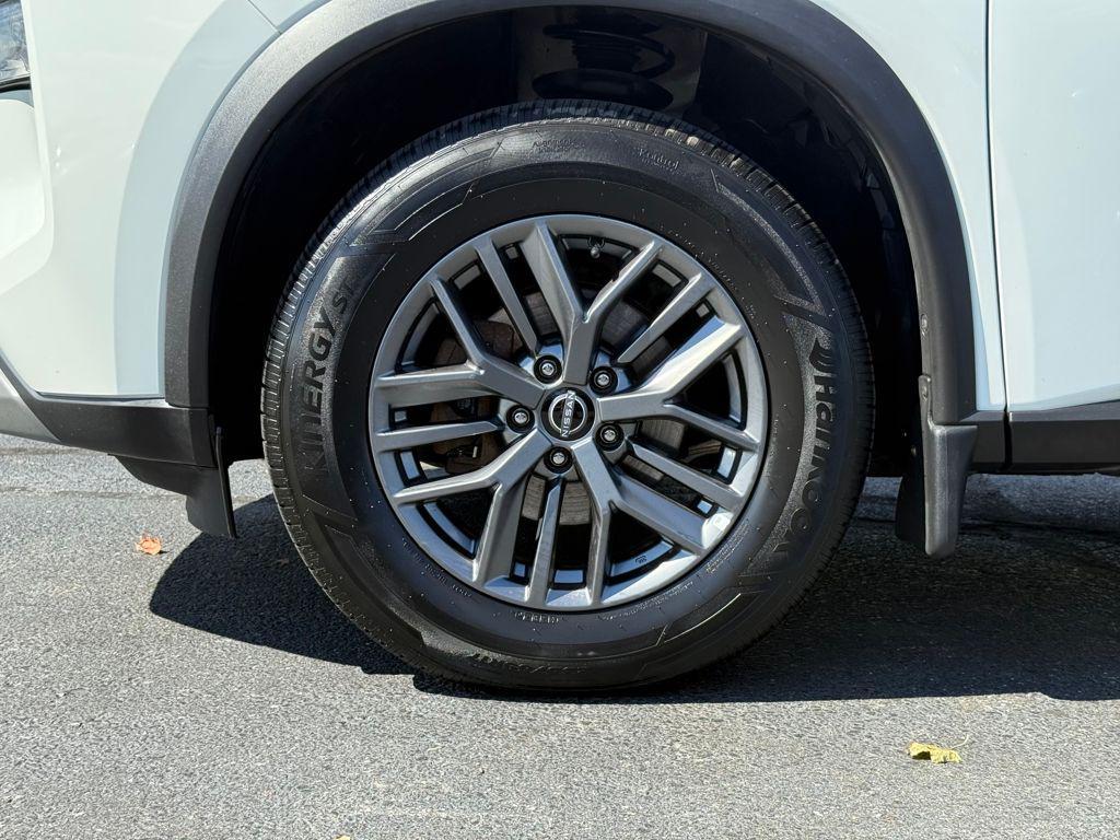 used 2023 Nissan Rogue car, priced at $17,895