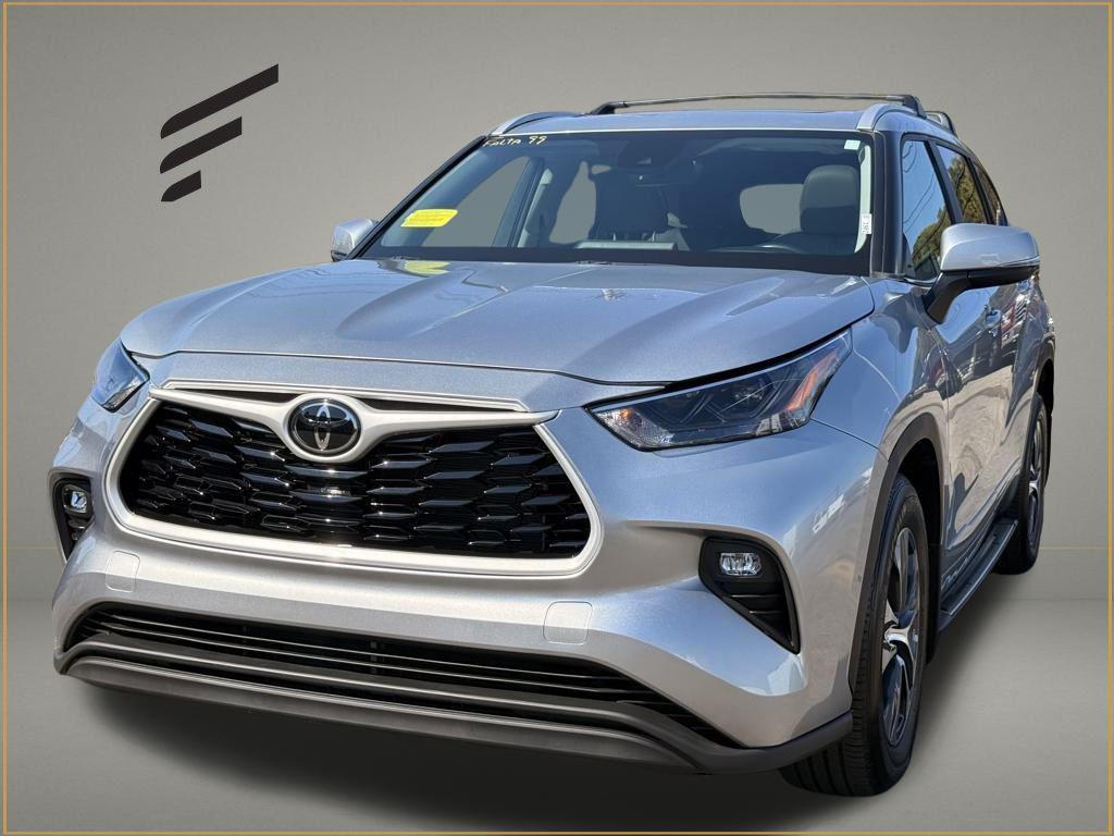 used 2023 Toyota Highlander car, priced at $41,150