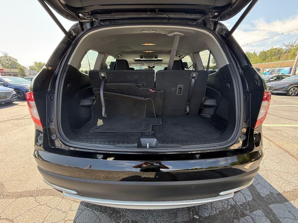 used 2022 Honda Pilot car, priced at $36,649