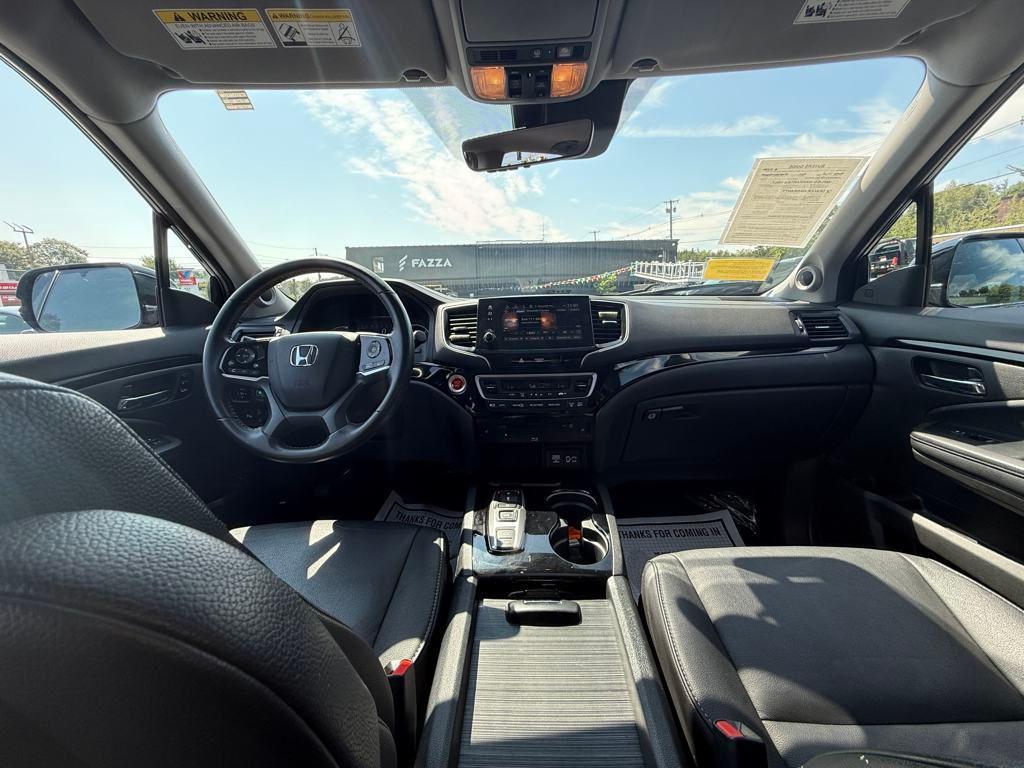 used 2022 Honda Pilot car, priced at $36,649