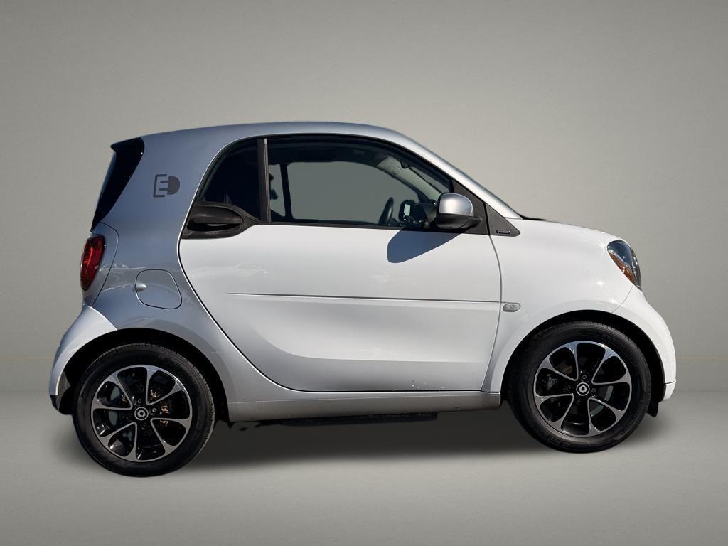 used 2017 smart ForTwo Electric Drive car, priced at $10,499