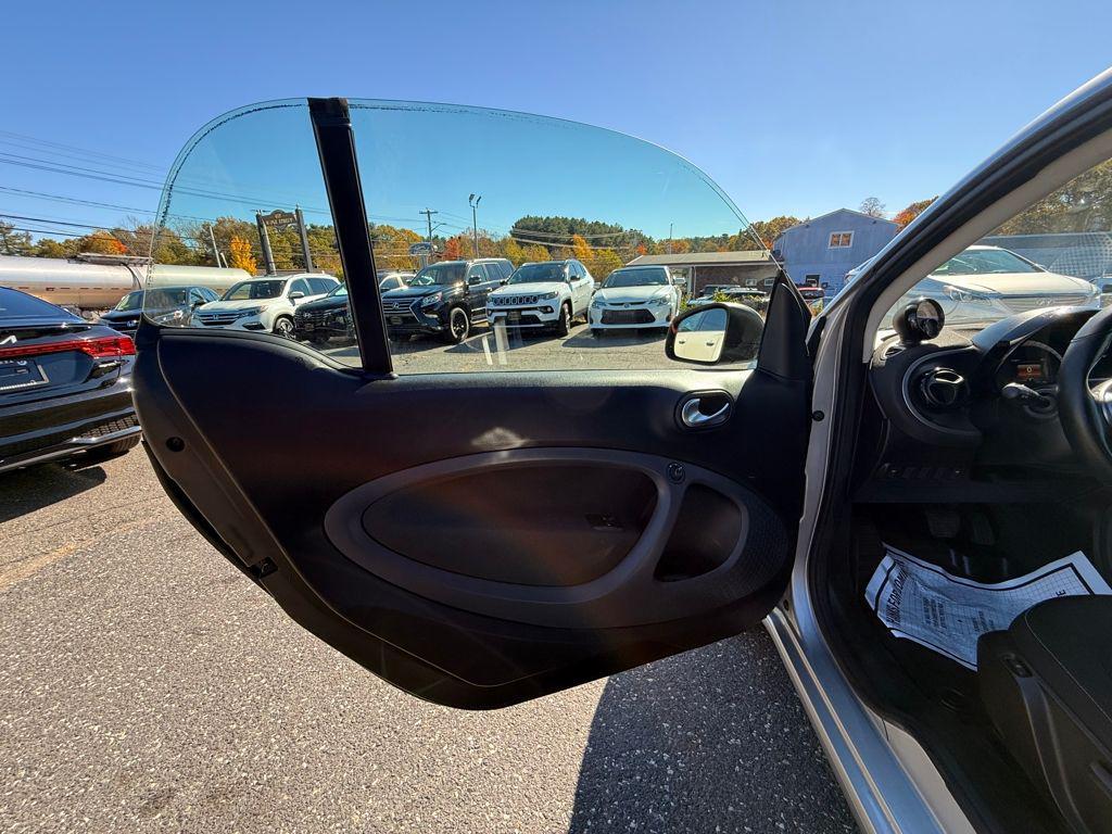 used 2017 smart ForTwo Electric Drive car, priced at $10,499