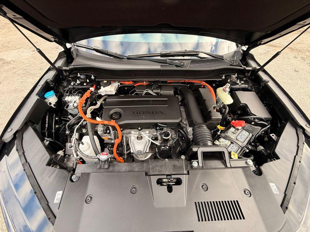 used 2025 Honda CR-V Hybrid car, priced at $34,495