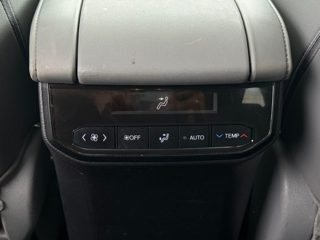 used 2021 Toyota Highlander car, priced at $34,900