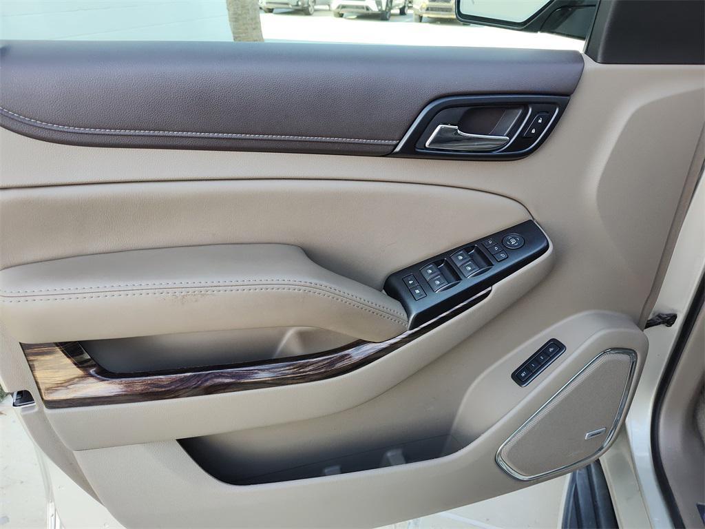 used 2016 GMC Yukon car, priced at $19,555