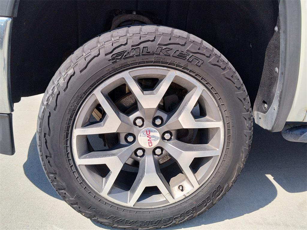 used 2015 GMC Sierra 1500 car, priced at $18,989