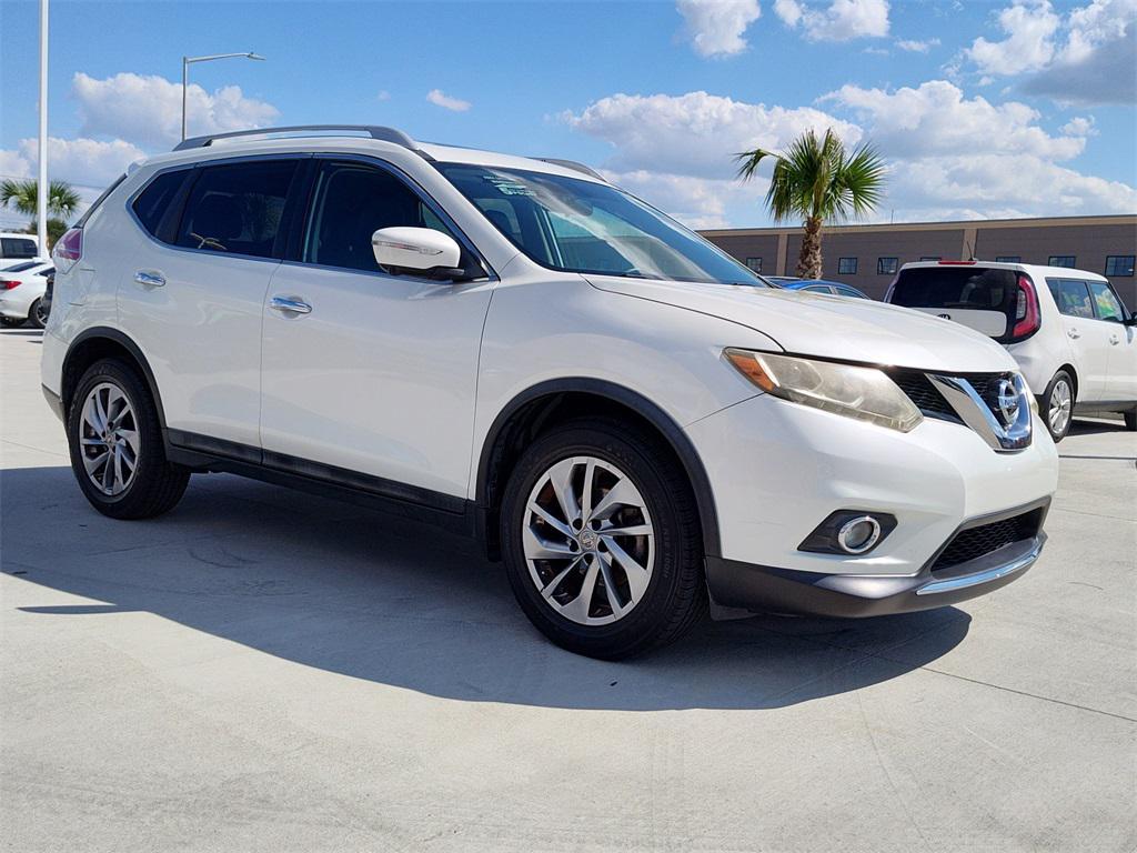 used 2015 Nissan Rogue car, priced at $10,400