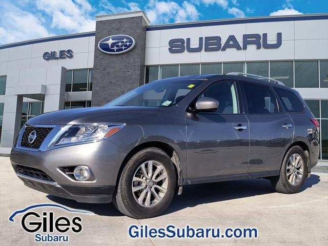 used 2016 Nissan Pathfinder car, priced at $9,900