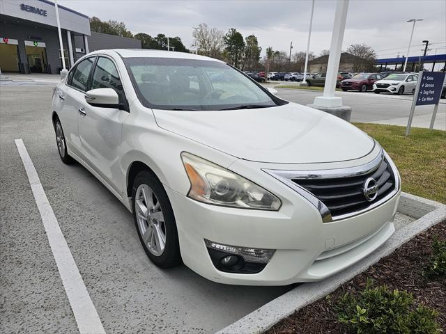 used 2013 Nissan Altima car, priced at $6,426