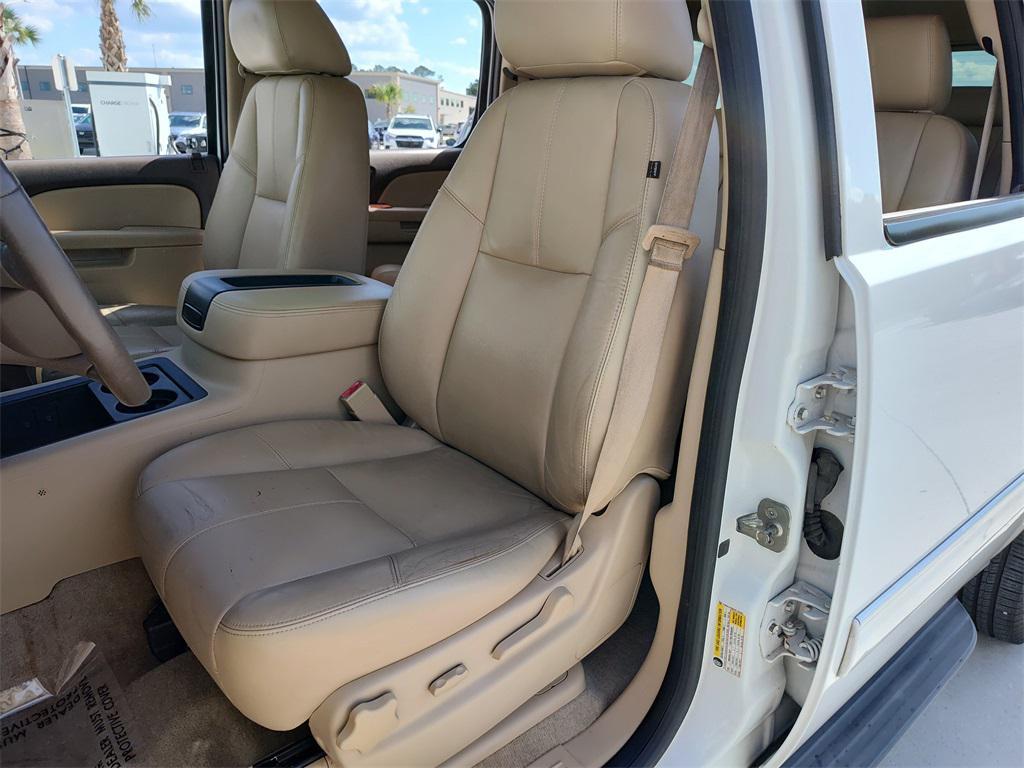 used 2014 Chevrolet Suburban car, priced at $14,494