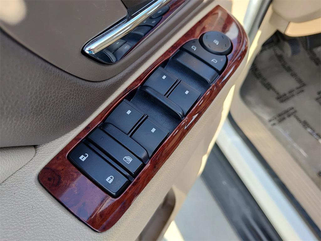 used 2014 Chevrolet Suburban car, priced at $14,494