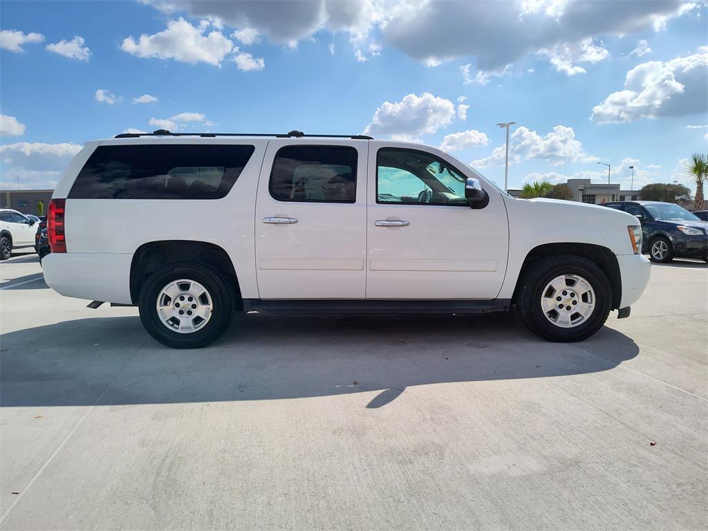 used 2014 Chevrolet Suburban car, priced at $14,494