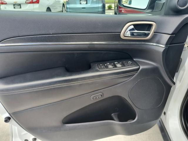 used 2017 Jeep Grand Cherokee car, priced at $17,613