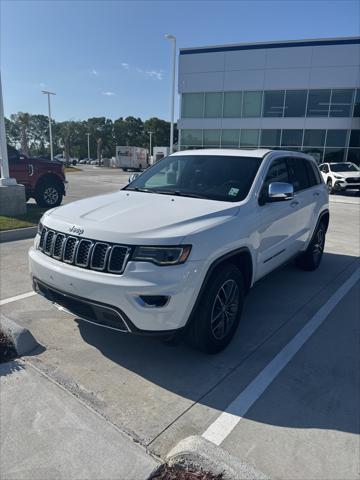 used 2017 Jeep Grand Cherokee car, priced at $15,600