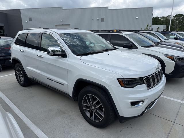 used 2017 Jeep Grand Cherokee car, priced at $17,498