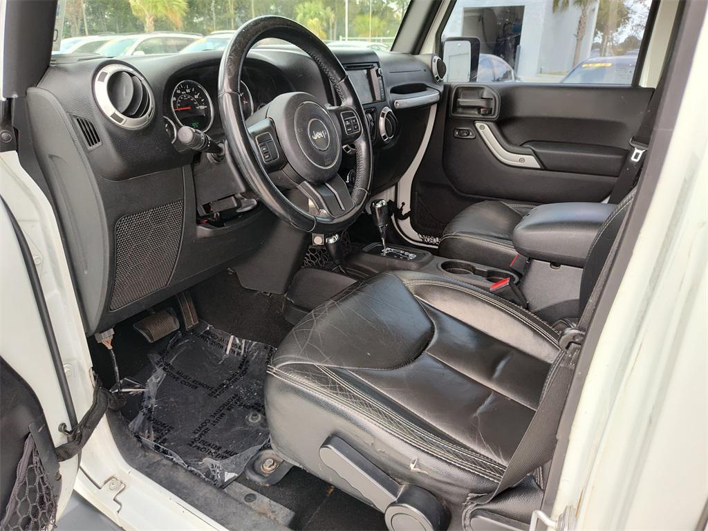 used 2015 Jeep Wrangler Unlimited car, priced at $14,494