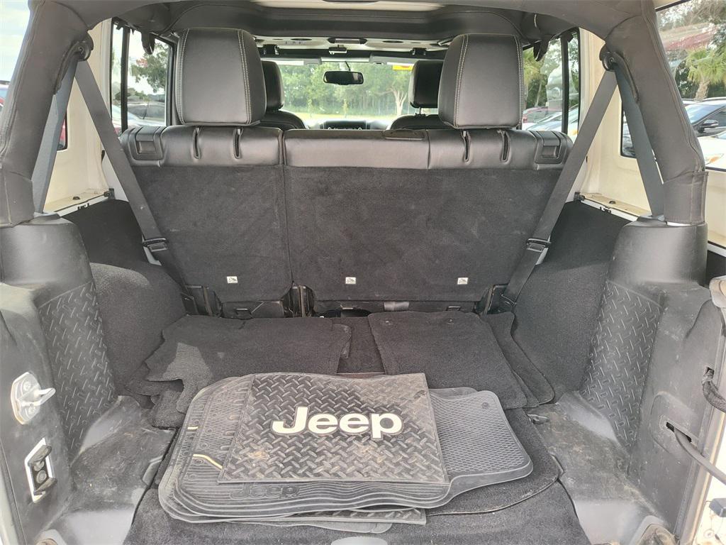 used 2015 Jeep Wrangler Unlimited car, priced at $14,494