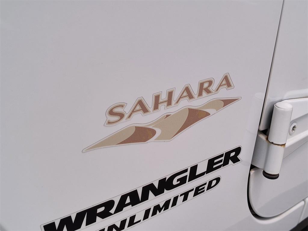 used 2015 Jeep Wrangler Unlimited car, priced at $14,494