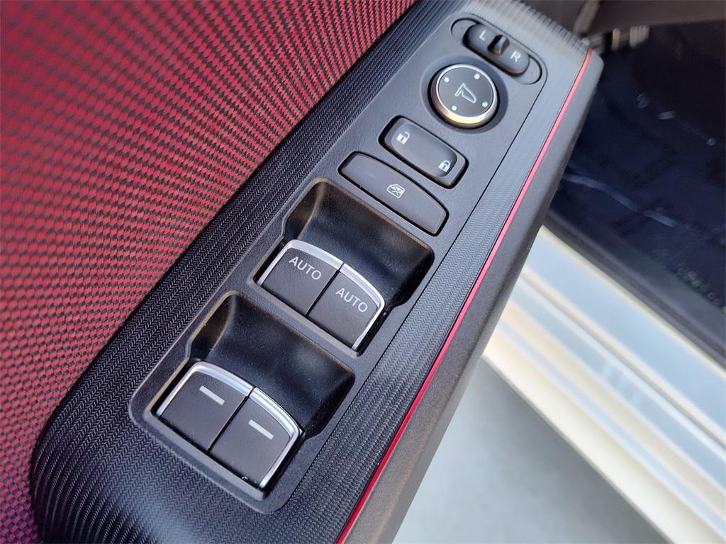 used 2023 Honda Civic Si car, priced at $28,494