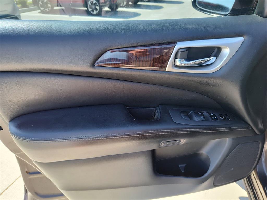 used 2015 Nissan Pathfinder car, priced at $7,453