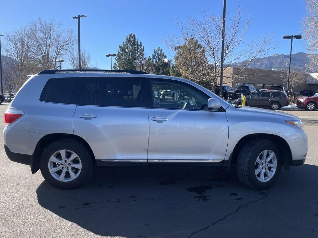 used 2013 Toyota Highlander car, priced at $16,988