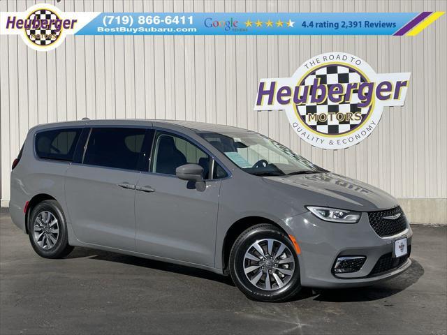 used 2022 Chrysler Pacifica Hybrid car, priced at $30,988