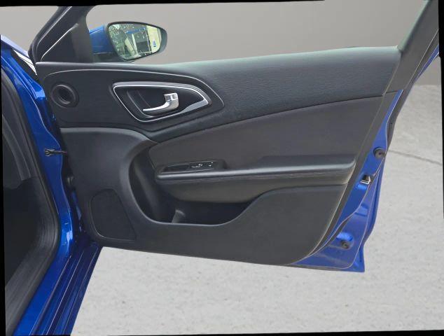 used 2015 Chrysler 200 car, priced at $5,999