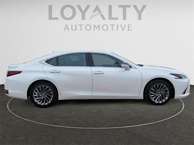 used 2024 Lexus ES 300h car, priced at $53,800