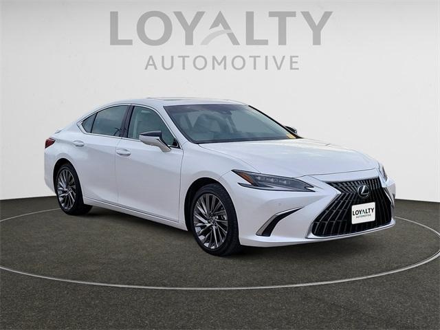 used 2024 Lexus ES 300h car, priced at $53,800