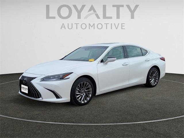 used 2024 Lexus ES 300h car, priced at $53,800