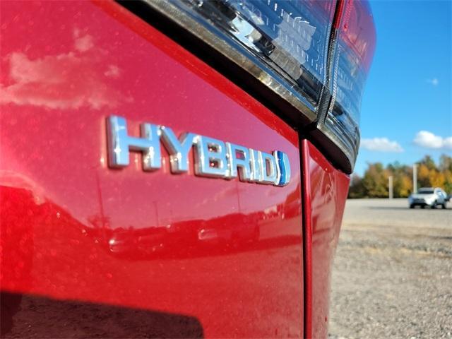 used 2021 Toyota Highlander Hybrid car, priced at $38,200