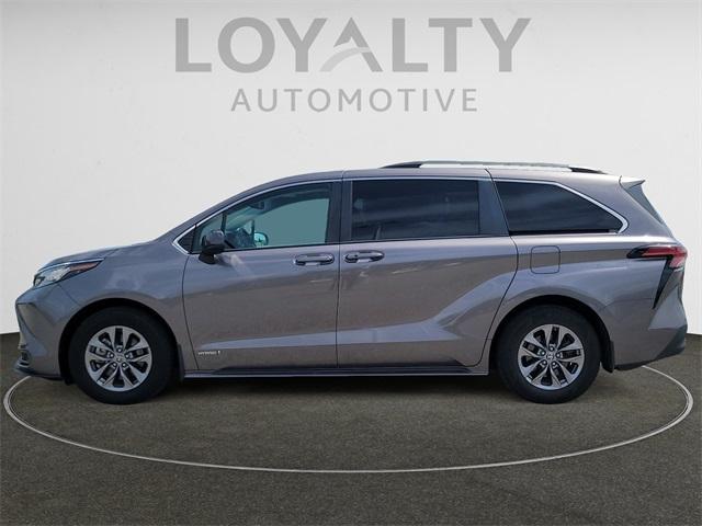 used 2021 Toyota Sienna car, priced at $31,998