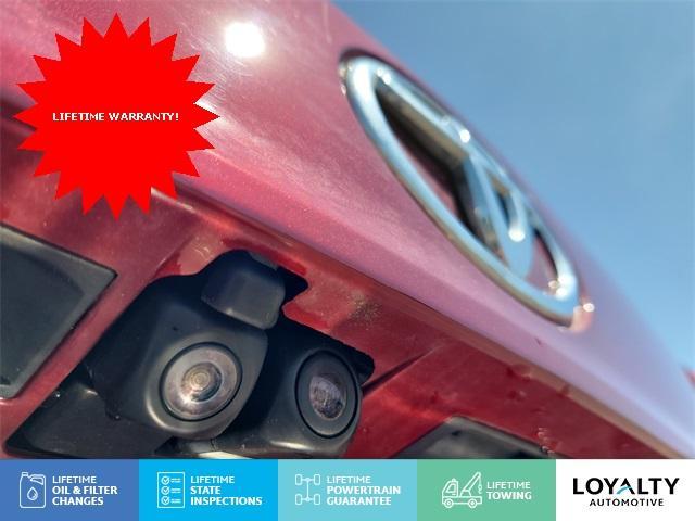 used 2020 Toyota Highlander car, priced at $39,998