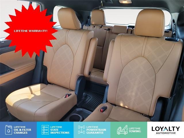 used 2020 Toyota Highlander car, priced at $39,998