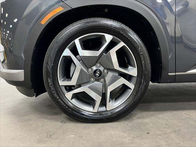 used 2024 Hyundai Palisade car, priced at $42,900