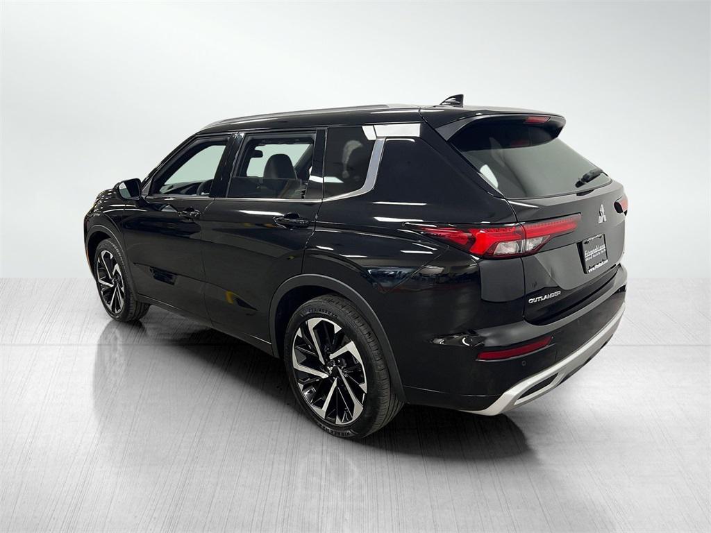 used 2022 Mitsubishi Outlander car, priced at $22,800