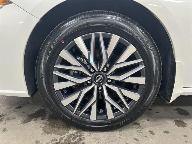 used 2023 Nissan Altima car, priced at $21,600