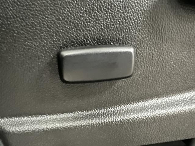used 2022 Chevrolet Colorado car, priced at $27,400