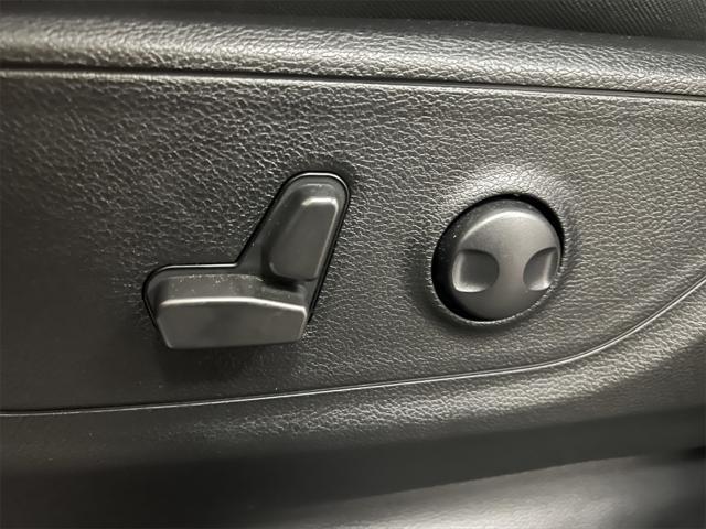 used 2022 Ram 1500 car, priced at $39,600