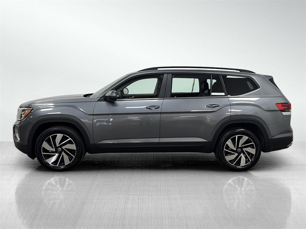 used 2024 Volkswagen Atlas car, priced at $32,700