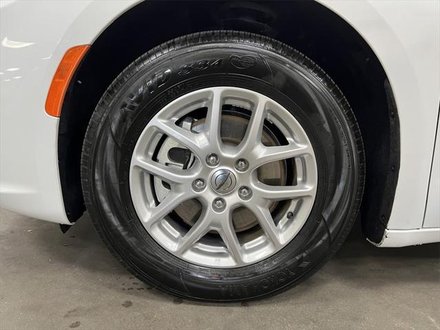 used 2024 Chrysler Pacifica car, priced at $32,100