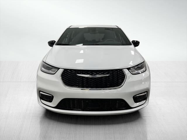 used 2024 Chrysler Pacifica car, priced at $32,100