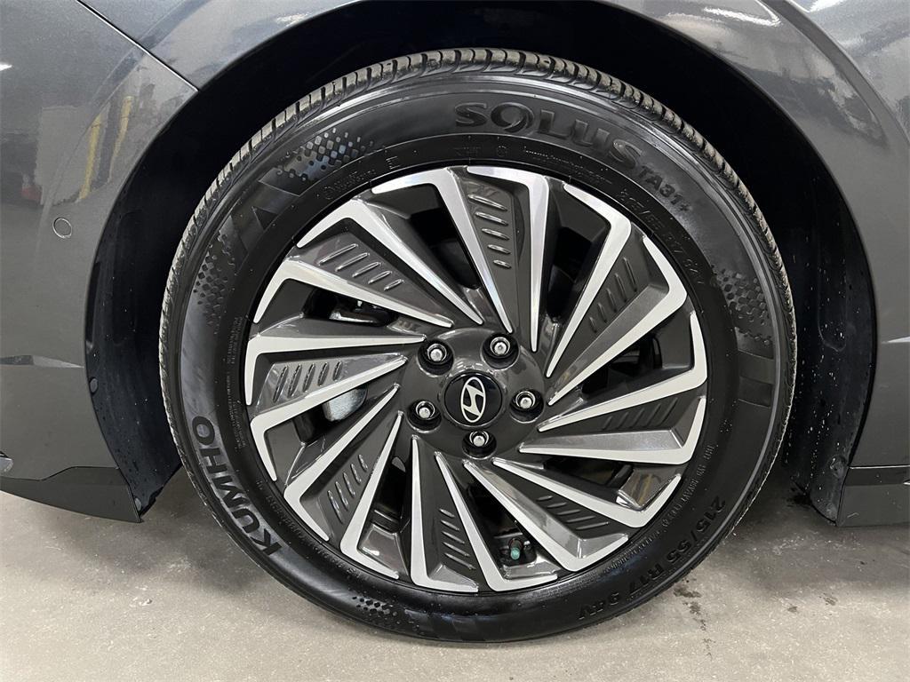used 2024 Hyundai Sonata Hybrid car, priced at $29,900